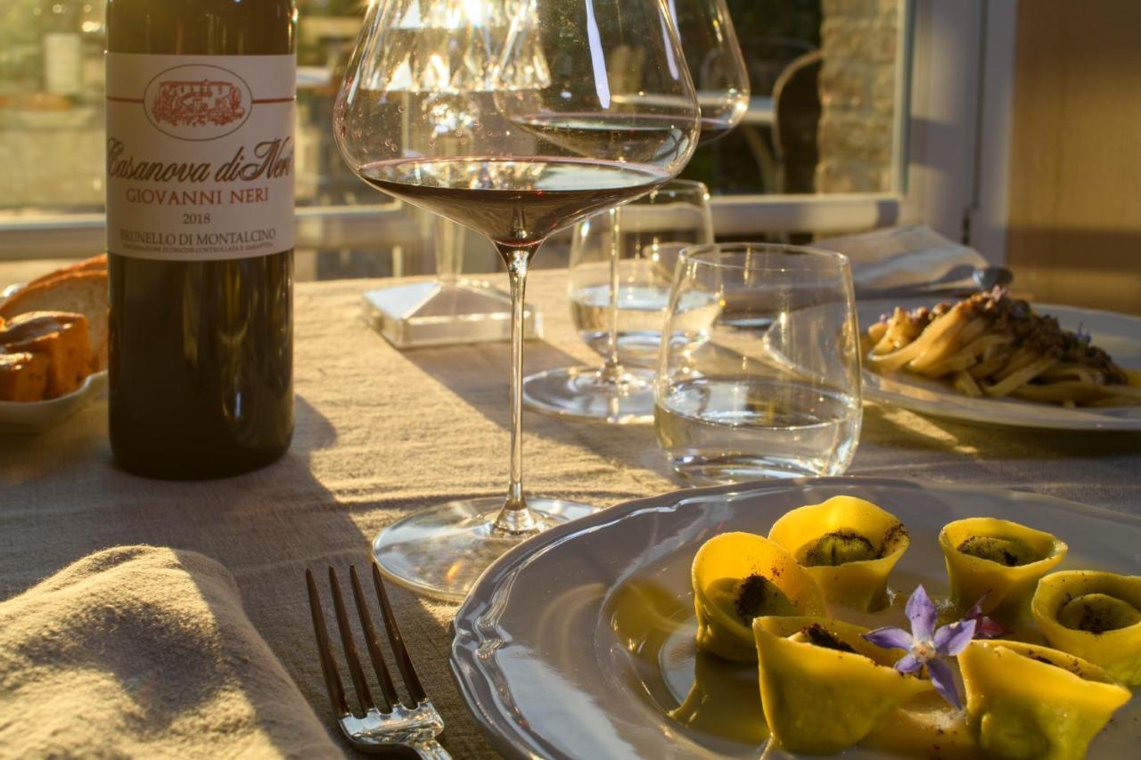 Casanova Di Neri Relais Villa Montalcino Luaran gambar