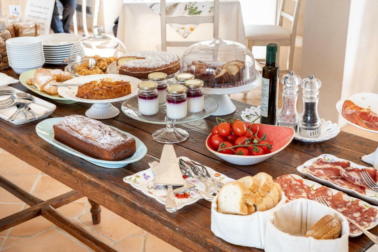 Casanova Di Neri Relais Villa Montalcino Luaran gambar