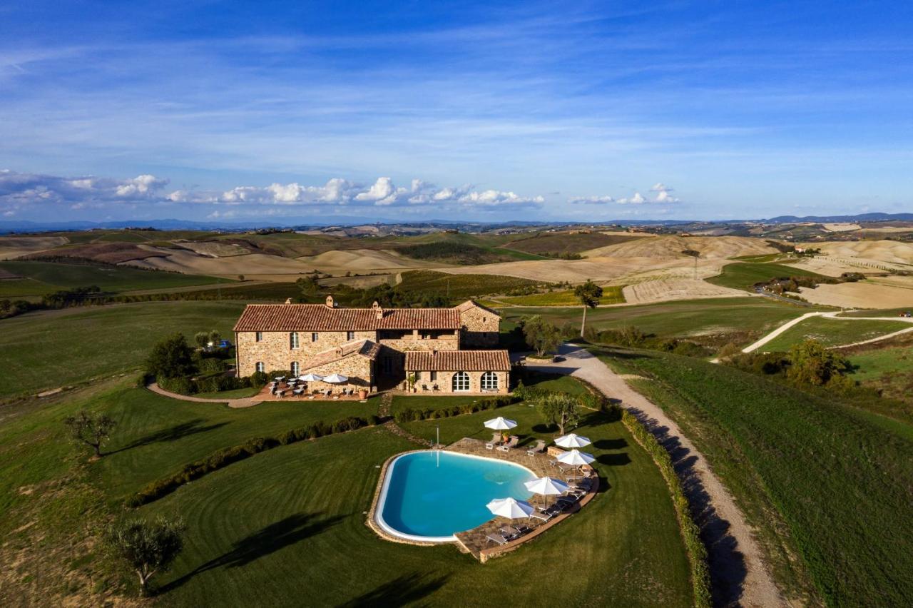 Casanova Di Neri Relais Villa Montalcino Luaran gambar