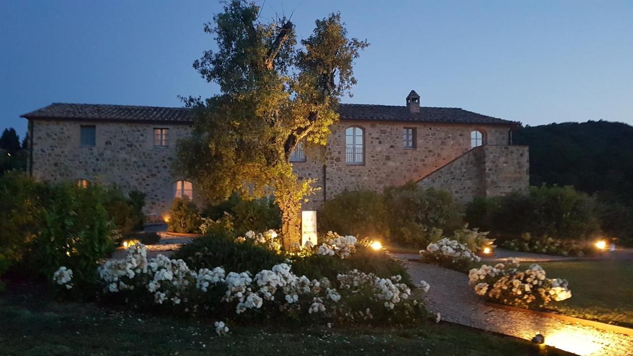 Casanova Di Neri Relais Villa Montalcino Luaran gambar