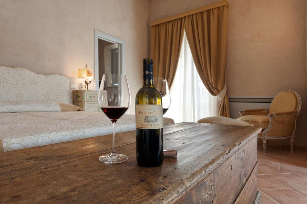 Casanova Di Neri Relais Villa Montalcino Luaran gambar